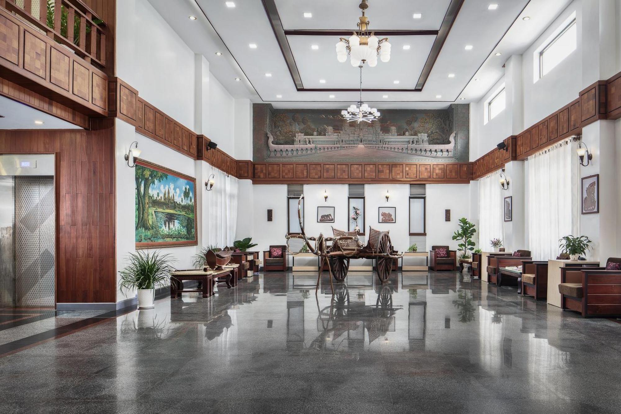 Ohana Palace Hotel